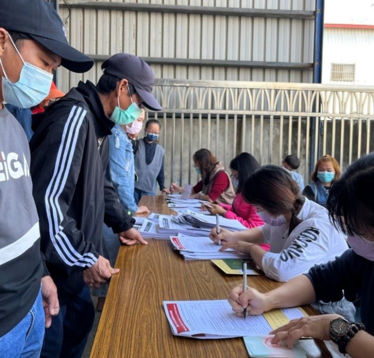 Sở Di dân thành lập “Trạm tiêm chủng vắc-xin cho người nước ngoài”